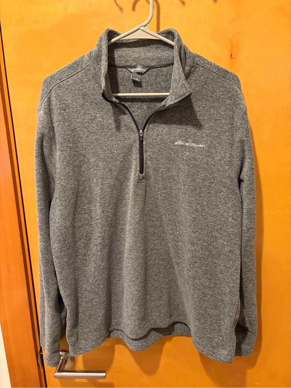 Eddie Bauer Men’s Gray Quarter-Zip Pullover Sweater M